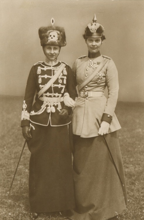 Sisters-in-law, Princess Victoria Louise of Prussia and German Crown Princess Cecilie, Crown Princes