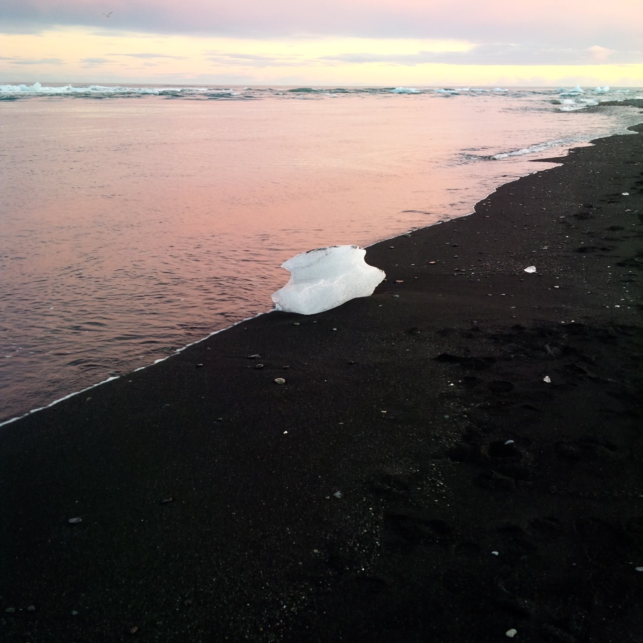 annie-strachan:  Visited Iceland last week.