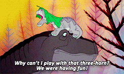 darlingpotts:    Come Cera, three horns  n e v e r  play with long necks.    Omg