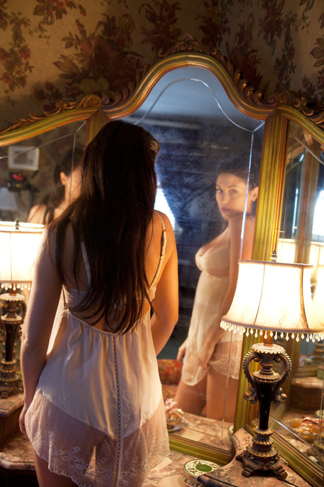 STOP.   I&rsquo;ve just seen the you in the mirror.  And the way you are looking