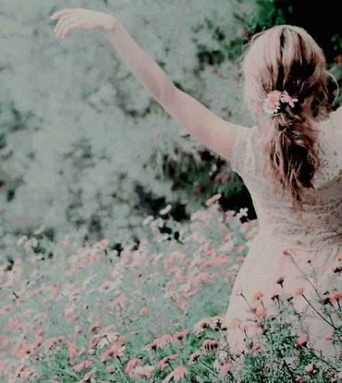 @modernmythsnet | Event Twenty Two | Poetry | Natural Philosophy↳ Persephone It was odd, she th