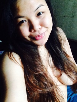 sarsiangel:  Topless Tuesday on a Thursday! ;)