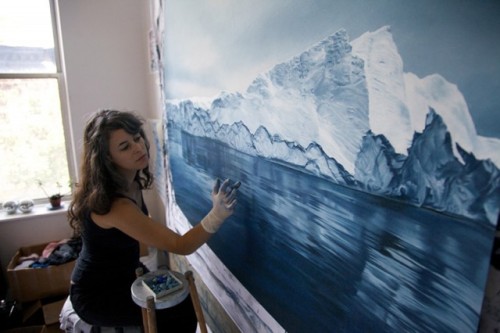 ohneooo:   Pastel Icebergs by Zaria Forman Zaria Forman perfectly masters drawing with pastels. Recently, the artist reveals works representing icebergs. An impressive record, discovered in a series of beautiful images.  Wow 