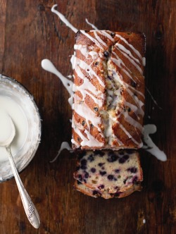  do-not-touch-my-food:  Lemon-Blueberry Drizzled Bread   that shit is soooooooooooooooooooo good