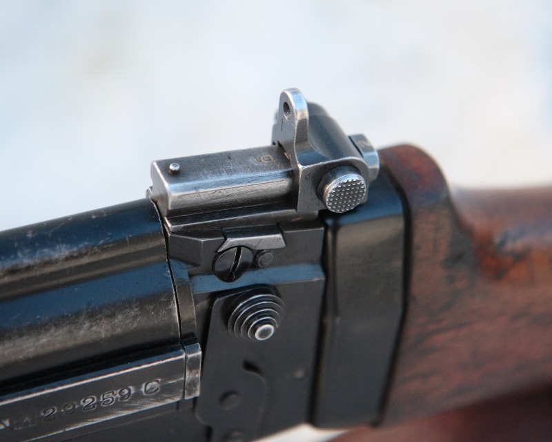 sacred-fox:  Some L1A1 pornography. 