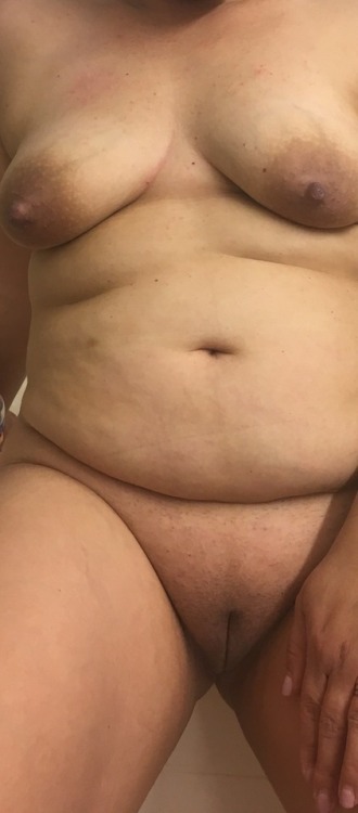 mom-bods:  Submitted by @tightguy82