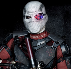 ssquadupdates:  Deadshot’s phrase “I am the light, the way” is also featured on his weapons.