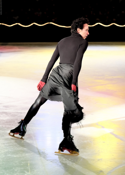 MEGA GALLERY: 3X US national champion, 2X Olympian, and World bronze medalist Johnny Weir reprises h