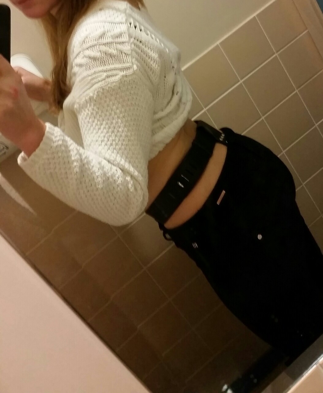 pickmeup-sortmeout-calmmedown:  Made to wear my plug and chastity belt to work today….