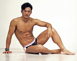 Viva!Asian hunks!