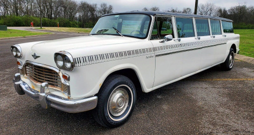 carsthatnevermadeitetc:  Checker G90 Aerobus, 1967. For sale on eBay, a factory built Checker airport limousine which belonged to Carson Parks, the Nashville country songwriter. The car, which has checked interior, is in need of restoration including