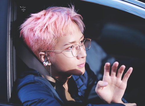 officialrovix: 180421 Ravi @ After Music Core Broadcast Filming | © Ange