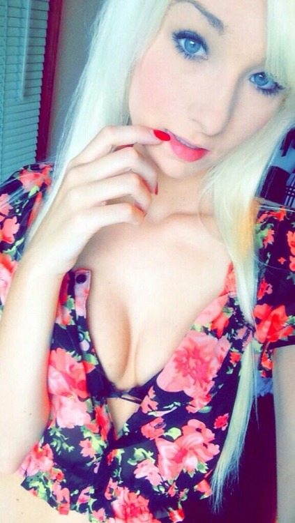 sextsnaps:   submit  SextClicks  @SextShots