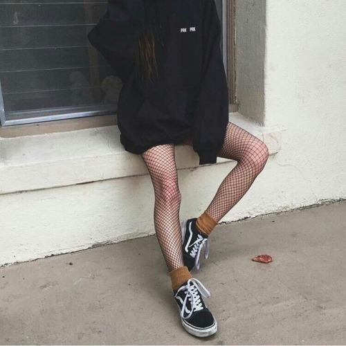 Grunge Fishnet Thinspo💒🖤