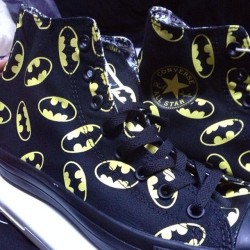 Guess Who Has Fucking Batman Converse?! Yep. This Kid!!! #Converse #Sneakers #Batman