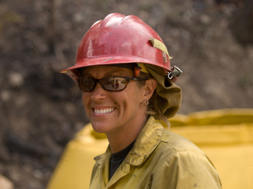 mypubliclands: #NotYourOrdinaryJob: So you want to be a wildland firefighter… Do you enjoy the outdoors? Looking for adventurous career? Want a job that challenges you physically? A wildland firefighting job might be for you!  Wildland firefighters