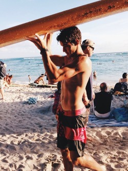 hotfamous-men:  Darren Criss