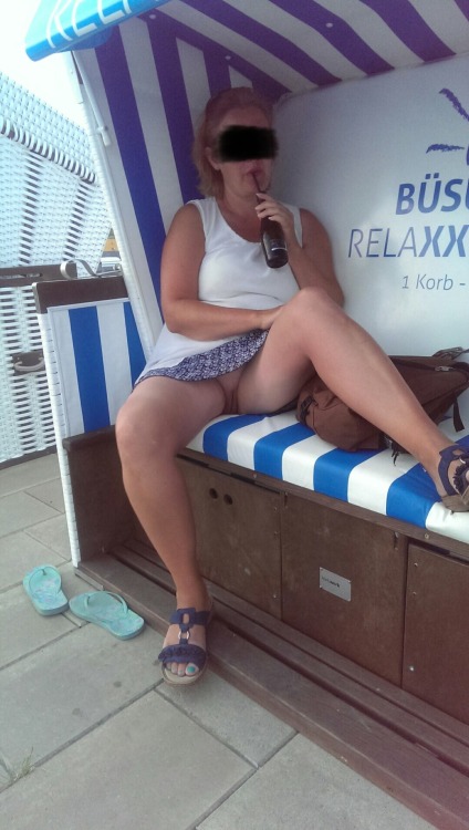 hottiesinpublicwow:Nothing like relaxing, having your favorite cold drink, and going commando!! Than