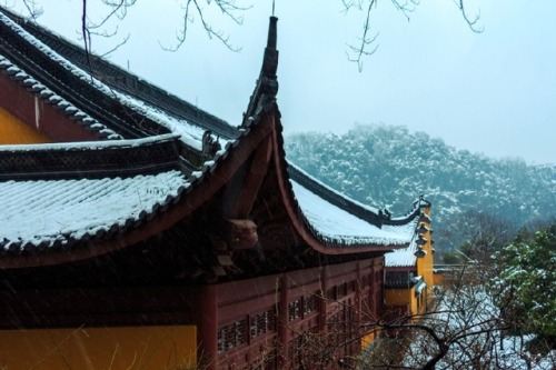 snow & temple in china