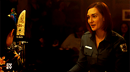 cowardlybisexual:  Chanel vs Walmart