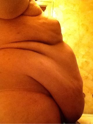 blubberchubx:  Me. Big, soft and blubbery. Need to get much, much bigger.Â Guess