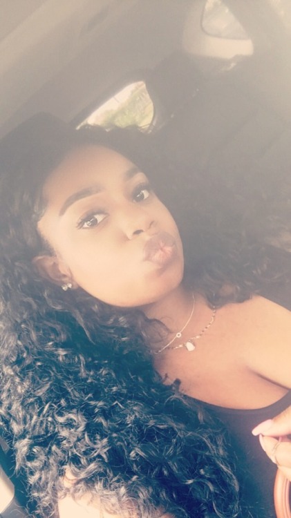 Sex wallxfleurr:  Car selfies are the best lol pictures