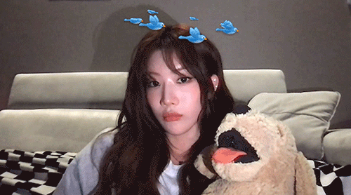 Kim Lip - It's Beginning To Look A Lot Like Christmas