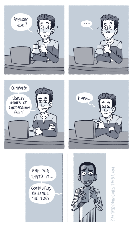 star-trek-dumb-comics:  Star Trek - Strange