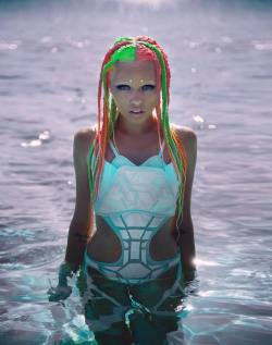 kerli-bubblegoth-spot:  Neon Nymph. <pic