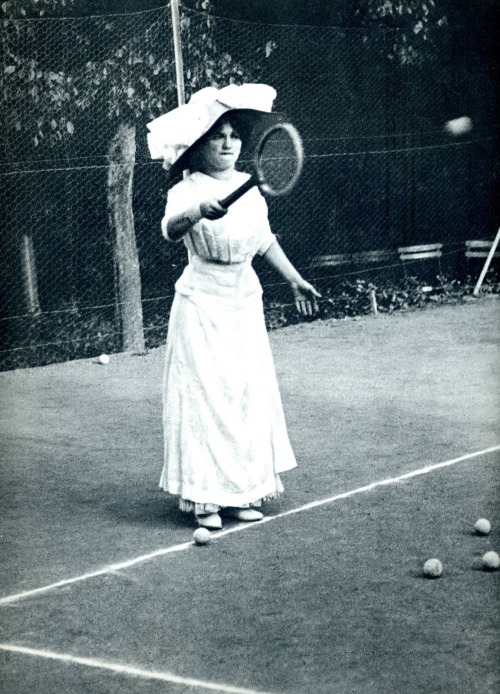 Jacques Henri Lartigue, Untitled (tennis player) © Ministère de la Culture – France / AAJHL