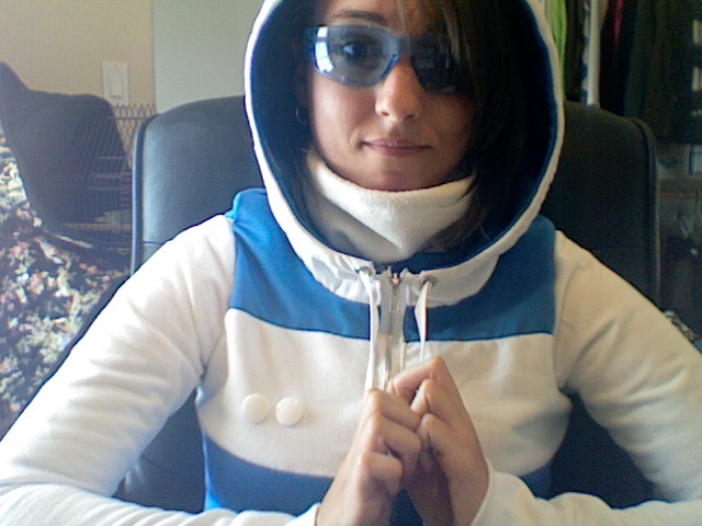 lampfaced:  OOPS I MADE A TAILGATE HOODIE AND DUG UP MY BLUE LAB GOGGLES AND A WHITE