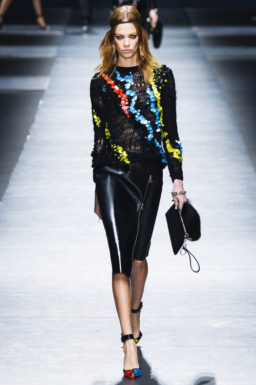 couture-day:    Fall/Winter 2016-17 Versace    