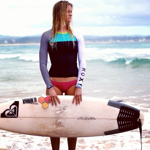 surfandbefree:http://surfandbefree.tumblr.comBianca Buitendag