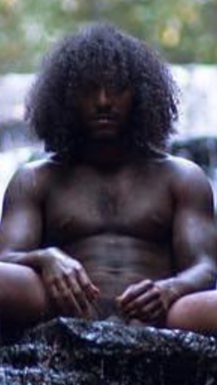 sevenonetree: Lloyd naked album cover shoot