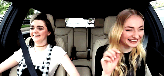 ladyarianne:Maisie Williams + Sophie Turner in Apple Music’s Carpool Karaoke