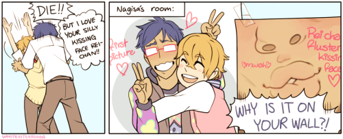 whitekitestrings:   [sweating] 