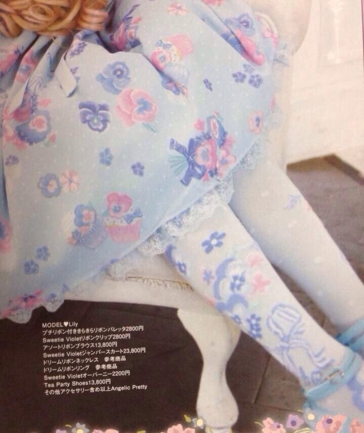aralunanim:  Angelic pretty “Sweetie Violet” 출처 