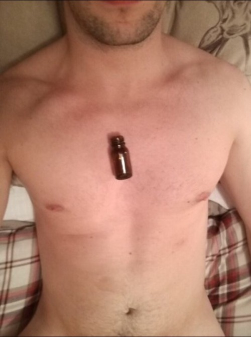 hardpptraining: ehguyz:chronicedger:420bate:WHO’S READY TO HUFF WITH ME?  GET YOUR BOTTLES OUTFuck!A