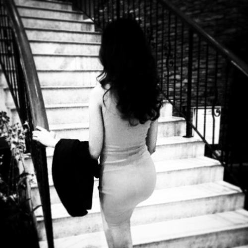 onlysghere:  Fan sub!Nice curvy asses! Thanks!