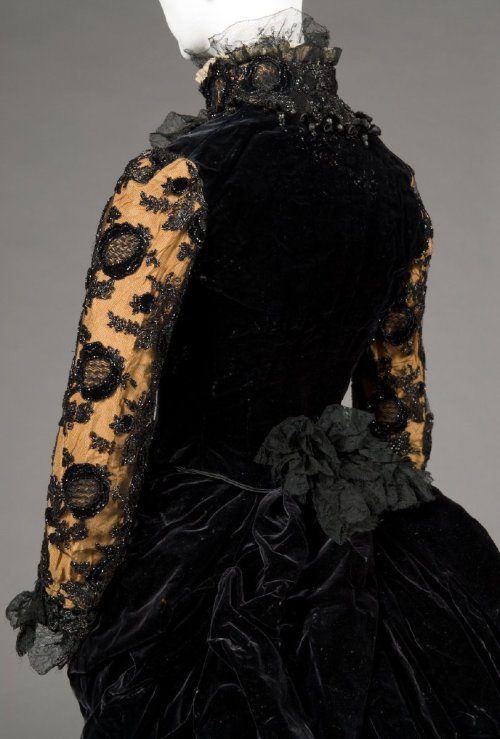 costumeloverz71:Evening Ensemble - House Of Worth  c.1878