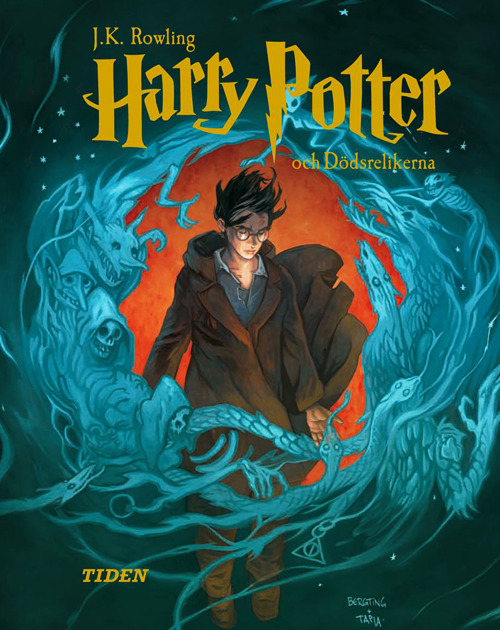 gallifreyfalls:
“ Since it’s seven years since the Deathly Hallows was released, let’s appreciate how gorgeous the Swedish cover is.
”
And let’s contrast it with the UTTER HORROR that was the UK cover: