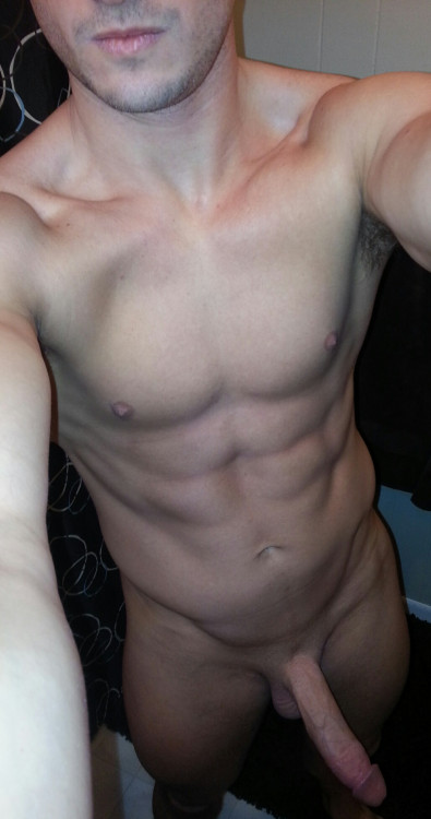 deeperharderrougher:  My followers loved this stud last time. Here’s some more of him. Follow Me Boys. -DHR