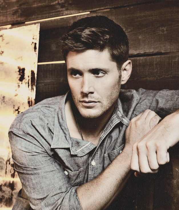 winchesterboysss:24/50 pictures of Jensen Ackles 