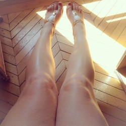 Vos-Pieds-Mademoiselle:  ☀️☀️ Day So I Let My 👣 And My Legs Take A Breath