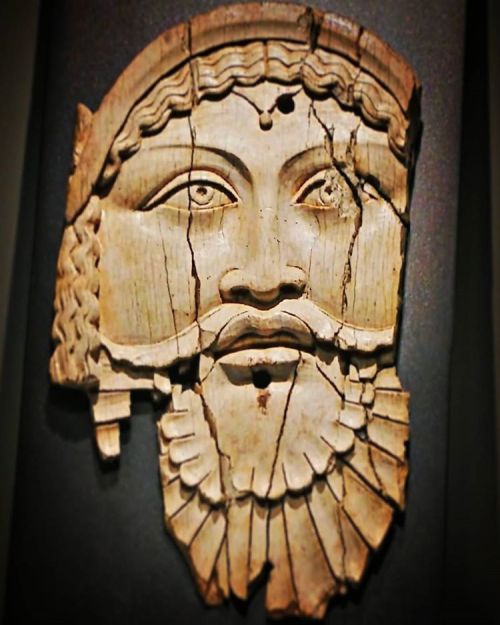 giuseppeciaramella:#dionysus #dioniso #art #religion #archeology #roman #god #ivory #samnium #samnit