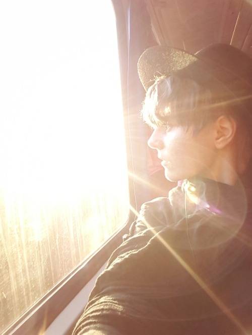 saturnmond:Travelling aesthetic (He/Him)