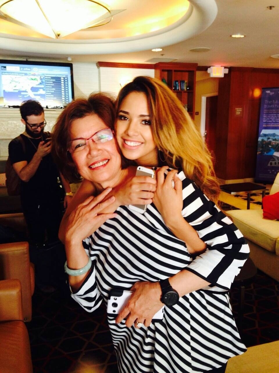 jasminev-news:  August 18th: Jasmine with her grandmother and her brother 