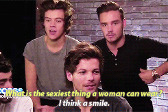 sojinyura-deactivated20150902:  I really like Harry Styles: the way he treats women.A
