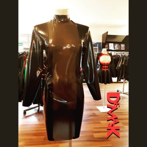 #demask #munich #shop #latex #rubber #fashion (hier: Demask Munich)