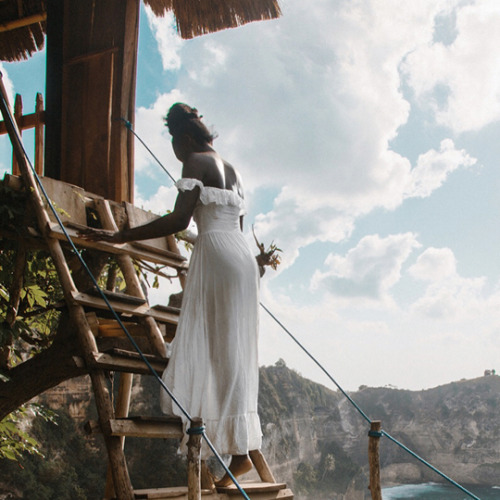 XXX accras:   Lee Litumbe at Atuh Beach, Nusa photo